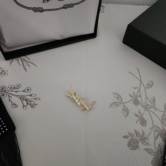 YSL Brooch Pin - Picture 5 of 9